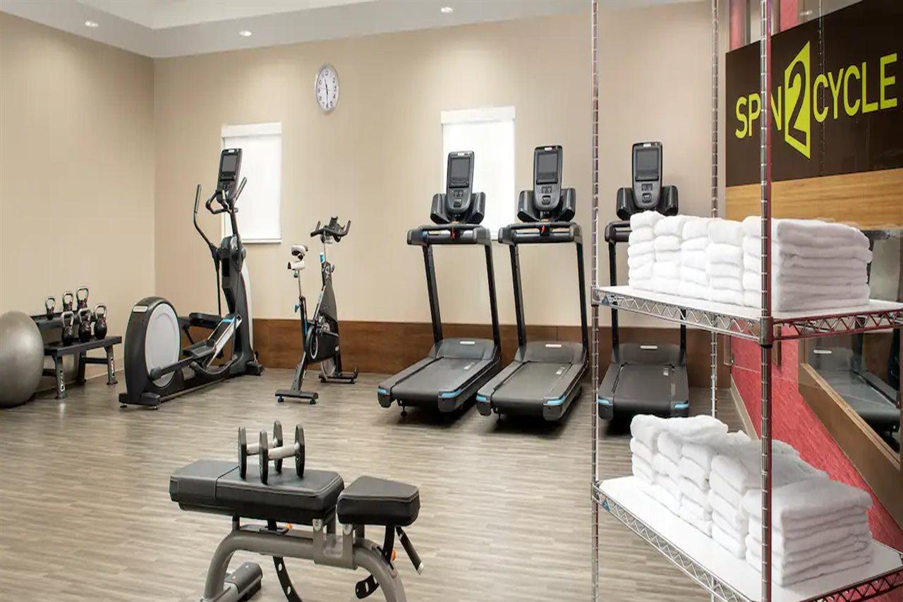 Home2 Suites By Hilton Fort Myers Airport Екстериор снимка