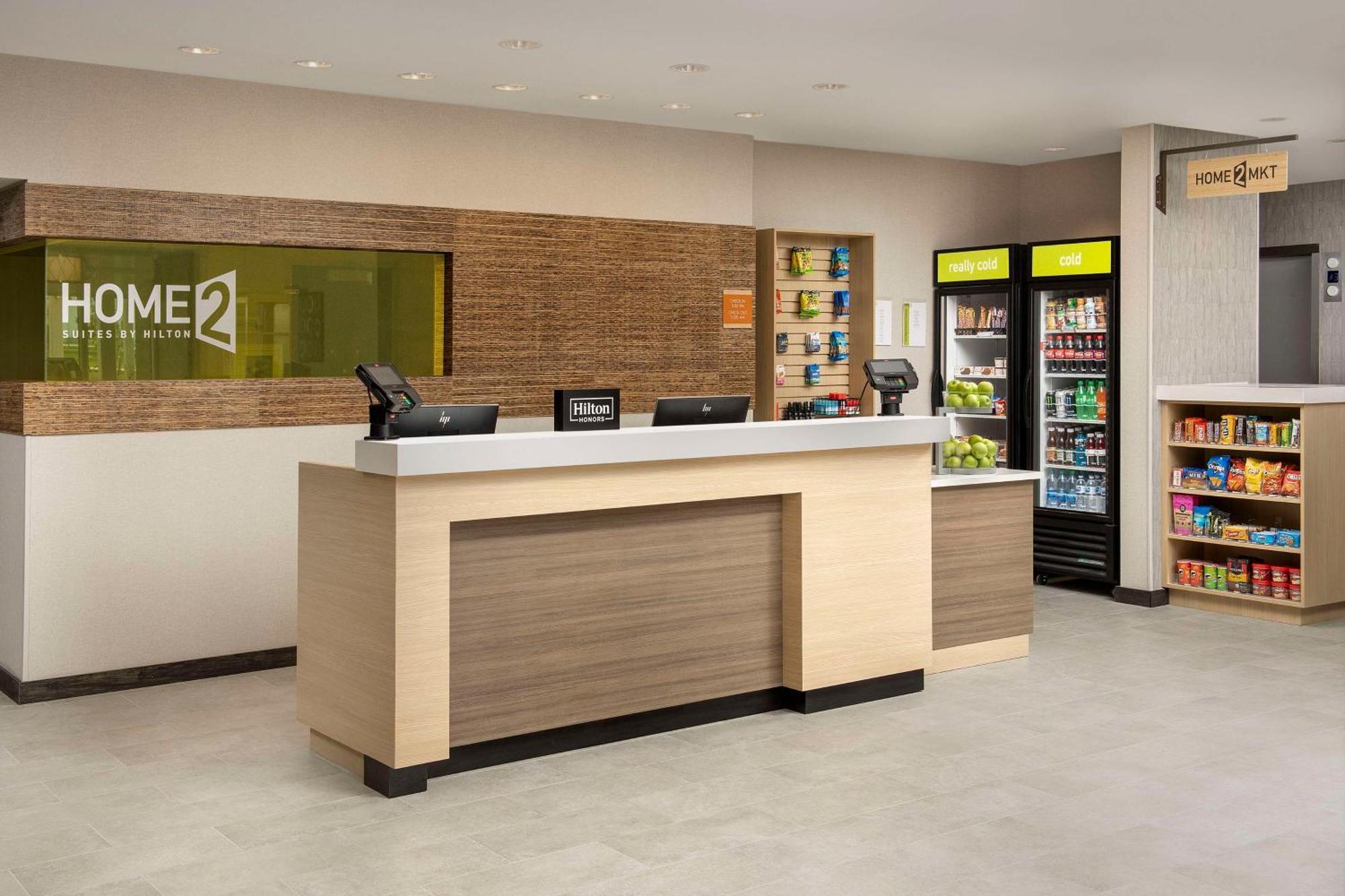 Home2 Suites By Hilton Fort Myers Airport Екстериор снимка