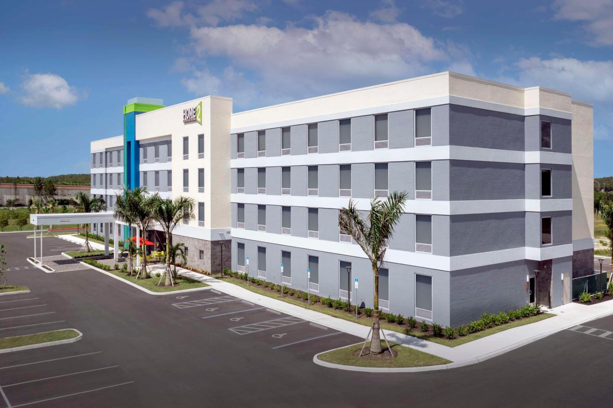 Home2 Suites By Hilton Fort Myers Airport Екстериор снимка