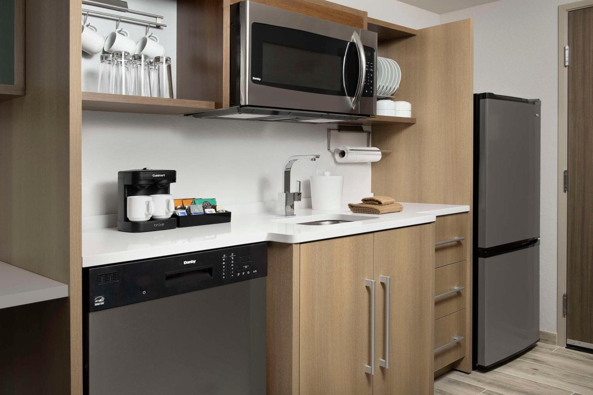 Home2 Suites By Hilton Fort Myers Airport Екстериор снимка