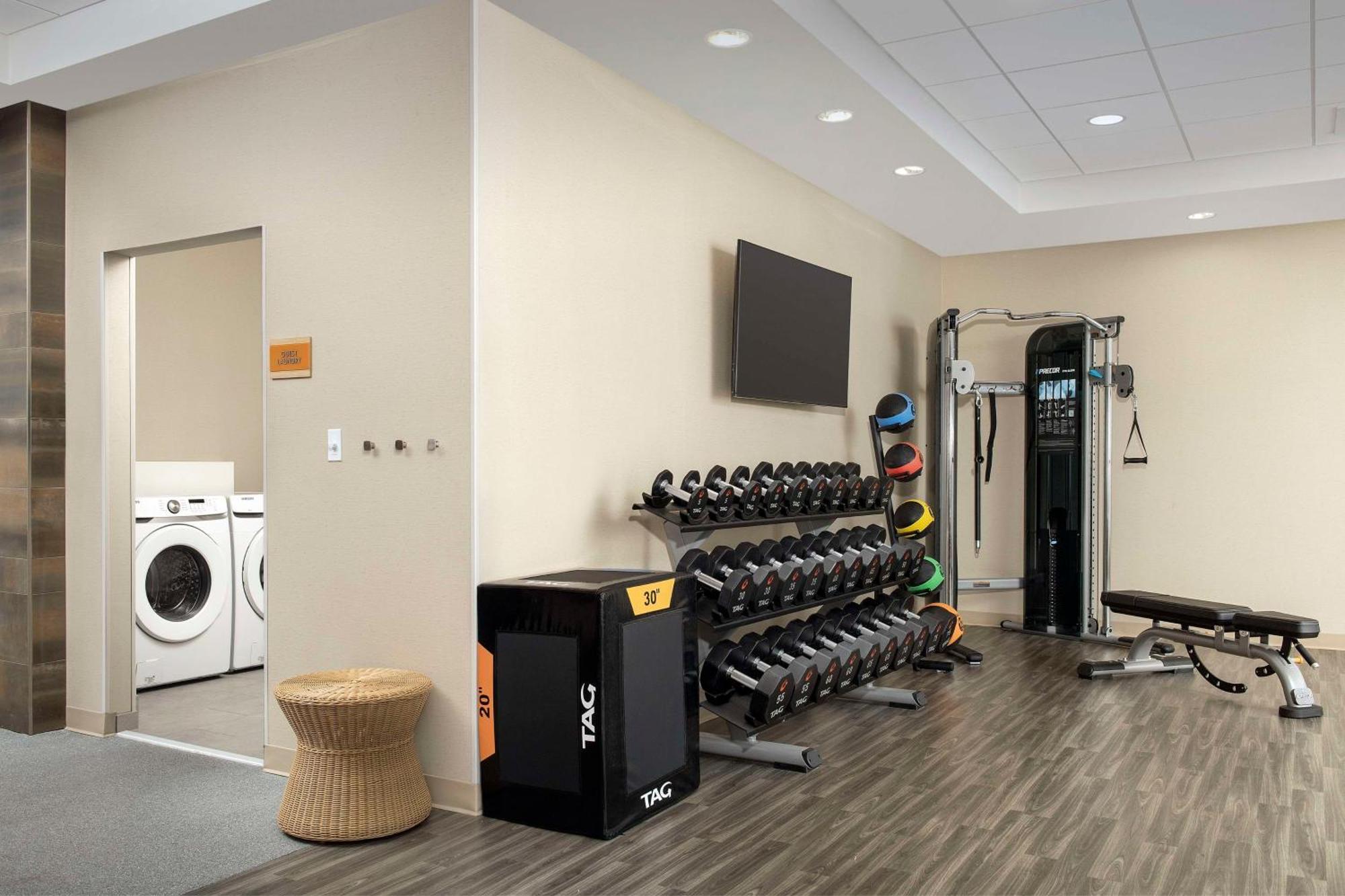 Home2 Suites By Hilton Fort Myers Airport Екстериор снимка